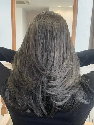 ミディアム カラー Che'ri所属・海外レイヤー/ レイヤーカット/和田のヘアスタイル