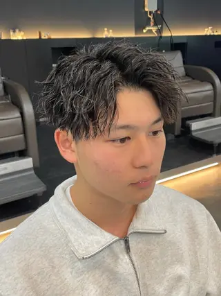 ショート パーマ 【メンズ専門】 古田　隆悟のヘアスタイル