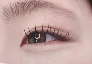 マツエク・マツパ E.m.u.. エミュのマツエク・マツパデザイン