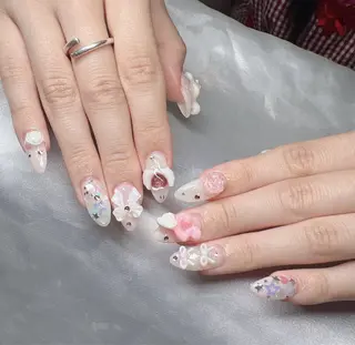 ネイル Lee Nailsのネイルデザイン