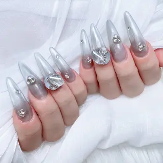 ネイル M🌷nail 長さだし専門店のネイルデザイン