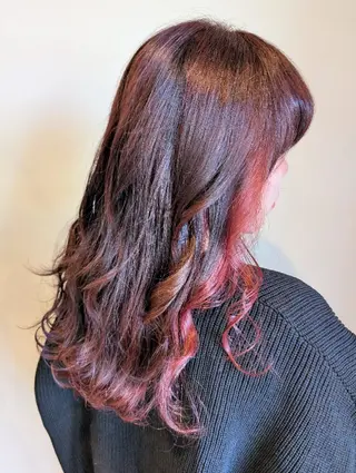 ロング カラー 齊藤 舞風のヘアスタイル