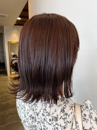 ミディアム カラー 山口 莉々香のヘアスタイル