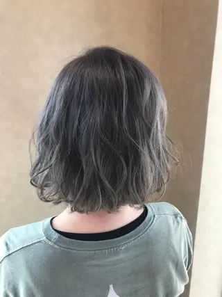 ミディアム カラー 丸山 香のヘアスタイル