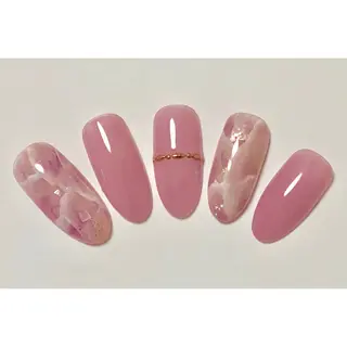 ミディアム ネイル Toujours / nijinaのネイルデザイン