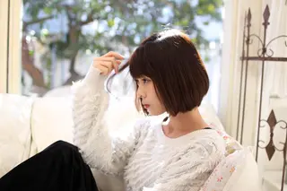 ショート カラー 低ダメ高明度 低ダメ高明度ハイトンのヘアスタイル
