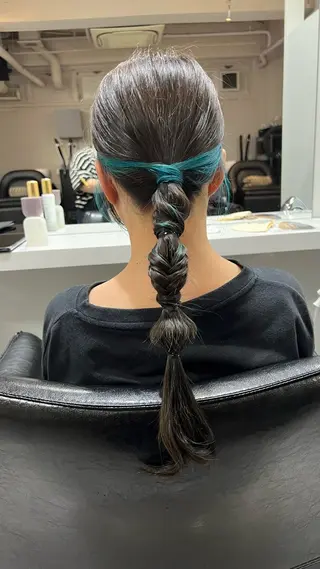 ロング カラー ヘアアレンジ 🎀tokute ナオ🧸のヘアスタイル