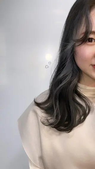 ミディアム カラー ヘアアレンジ 髙塚碧🇰🇷 韓国ヘア🎗️のヘアスタイル