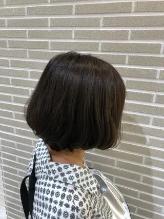 ショート カラー 山北 咲子のヘアスタイル