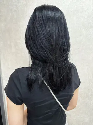 セミロング カラー AIRI layer cut hairのヘアスタイル
