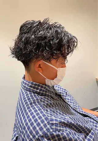 パーマ メンズ 升水 優太のヘアスタイル