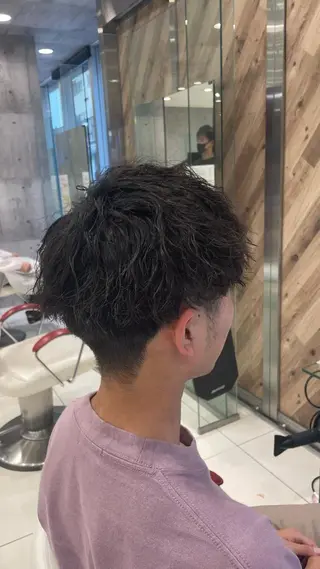 メンズ ハイトーンカラー✨️ 艶カラー特化Amiのヘアスタイル