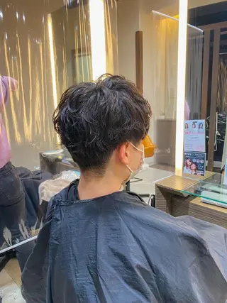 パーマ メンズ スパイラル波巻き パーマ井本汰壱のヘアスタイル