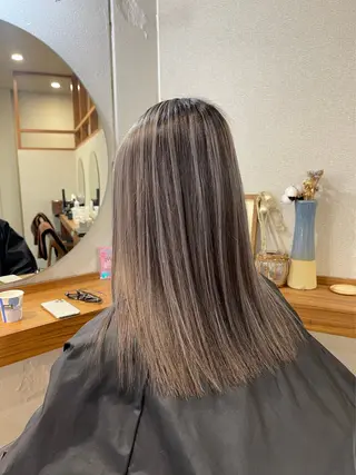 セミロング himeka🪽 アレンジ/ブリーチのヘアスタイル