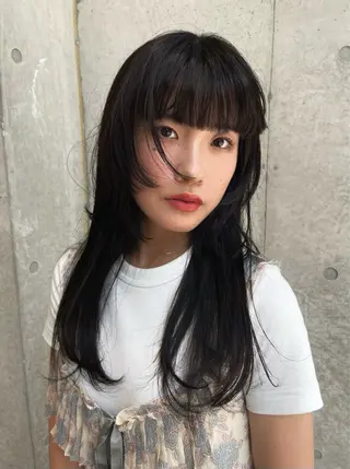ロング カラー レイヤーカット/ 酸性ストレート梅田のヘアスタイル