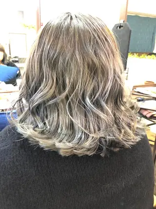 ミディアム 吉田 典弘のヘアスタイル