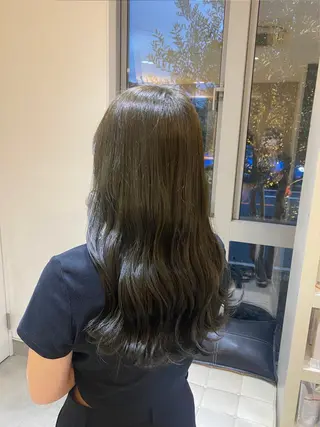 ロング カラー 堀越 美羽のヘアスタイル