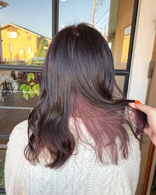 ロング カラー 井上 花音のヘアスタイル