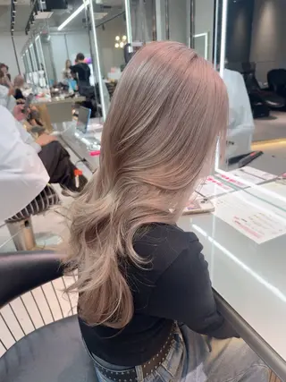 ロング カラー ヘアアレンジ ARIA💎縮毛矯正 ブリーチ💎複雑履歴のヘアスタイル