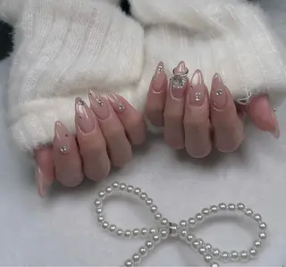 ミディアム Aila Nail ShinOkuboのネイルデザイン