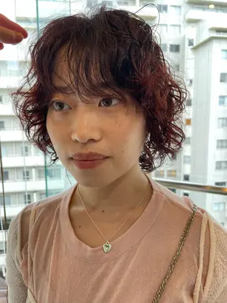 ミディアム カラー パーマ レイヤー／似合わせ TAKUYAのヘアスタイル
