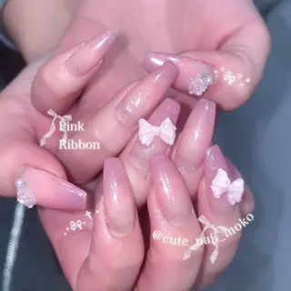 ネイル ️🫧もこ 艶感ネイル🫧のネイルデザイン