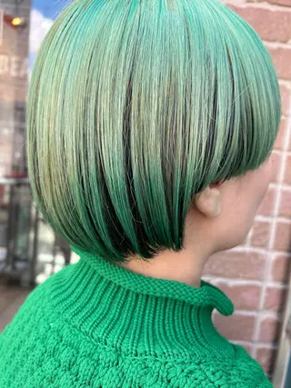 ショート カラー 久木原 ゆりのヘアスタイル