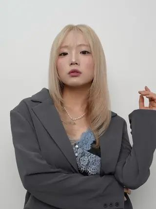 ミディアム 🟣niw SHUNNA🟣のヘアスタイル