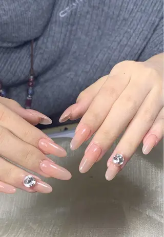 ネイル FuFu.Nail 2️⃣番のネイルデザイン