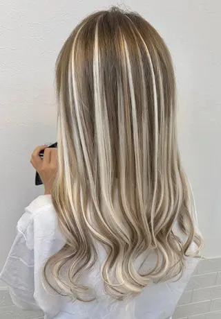 ダブルスキルエクステ /羽エクステ白石宇由のヘアスタイル
