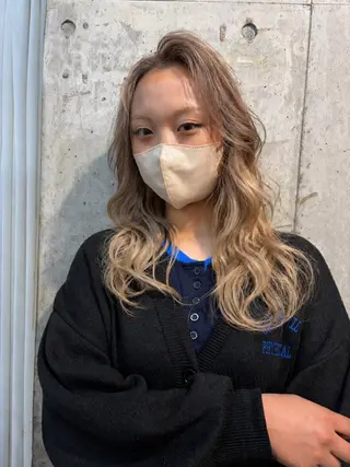 セミロング カラー [lani ] konatsuのヘアスタイル