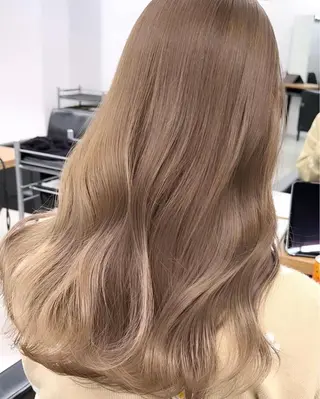 セミロング カラー ブリーチダブルカラー ハイライト/山本喜熙のヘアスタイル