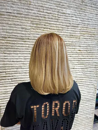 ミディアム カラー 嶋田 ゆきのヘアスタイル