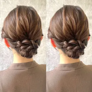 セミロング ヘアアレンジ ヘアメ🎀推しカラー 🥣横浜/しほ🧸のヘアスタイル
