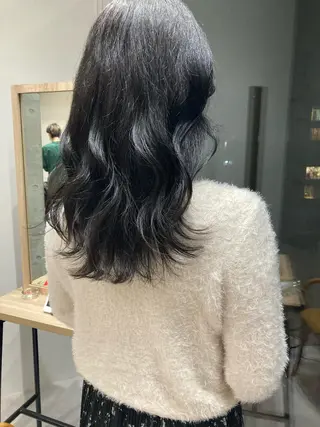 セミロング ✨色持ちの良い艶 カラー✨蟹江真世のヘアスタイル