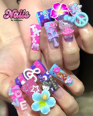 ネイル ギャルネイル🧸💖 narujesのネイルデザイン