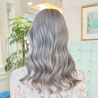 ミディアム カラー ヘアアレンジ 🌹TikTok４万 ﾌｫﾛﾜｰ🌹AKIのヘアスタイル