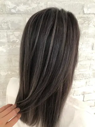 ミディアム 白井 秀太郎のヘアスタイル