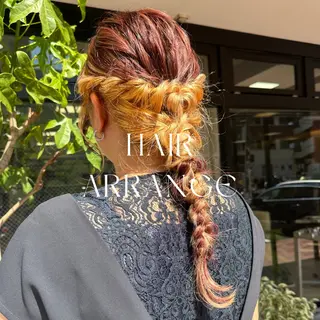 ヘアアレンジ ハイトーン/暖色/ 眉/メイク/Rinaのヘアスタイル
