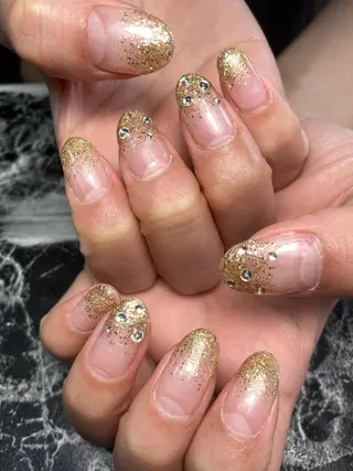 ミディアム ネイル ✴︎ Delightのネイルデザイン