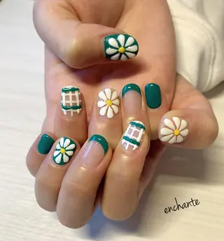 ネイル enchante 自由が丘のマツエク・マツパデザイン