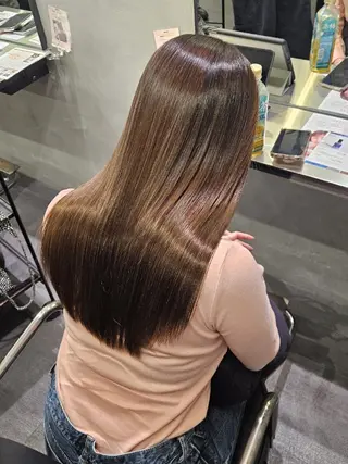 ロング 宮本 愛梨のヘアスタイル