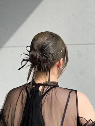 ミディアム ヘアアレンジ 山口 玖瑠美のヘアスタイル