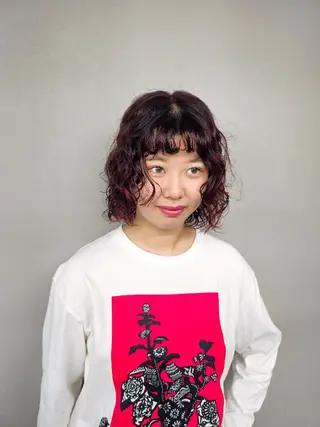 パーマ ミディアム OMA　 カタギシのヘアスタイル