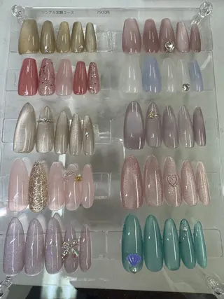 ネイル Queeens nailのネイルデザイン