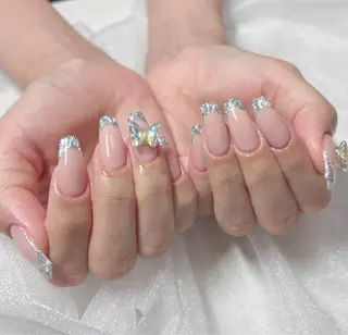 ネイル ちゅるんネイル🪄 耳ツボジュエリー🔗のネイルデザイン