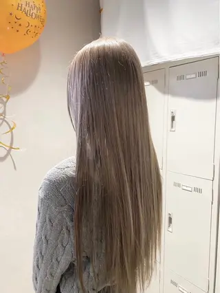ロング 流行りの透明感カラー ×縮毛矯正🤍ユウのヘアスタイル