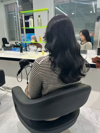 ロング カラー トレンドレイヤー No.1/KOHEIのヘアスタイル