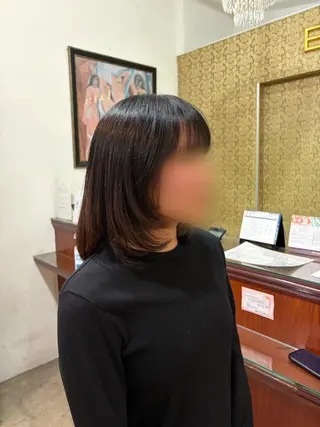 ミディアム 佐藤 優芽香のヘアスタイル