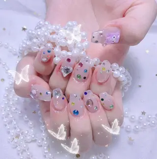 ネイル queensnail 🧸mikaのネイルデザイン